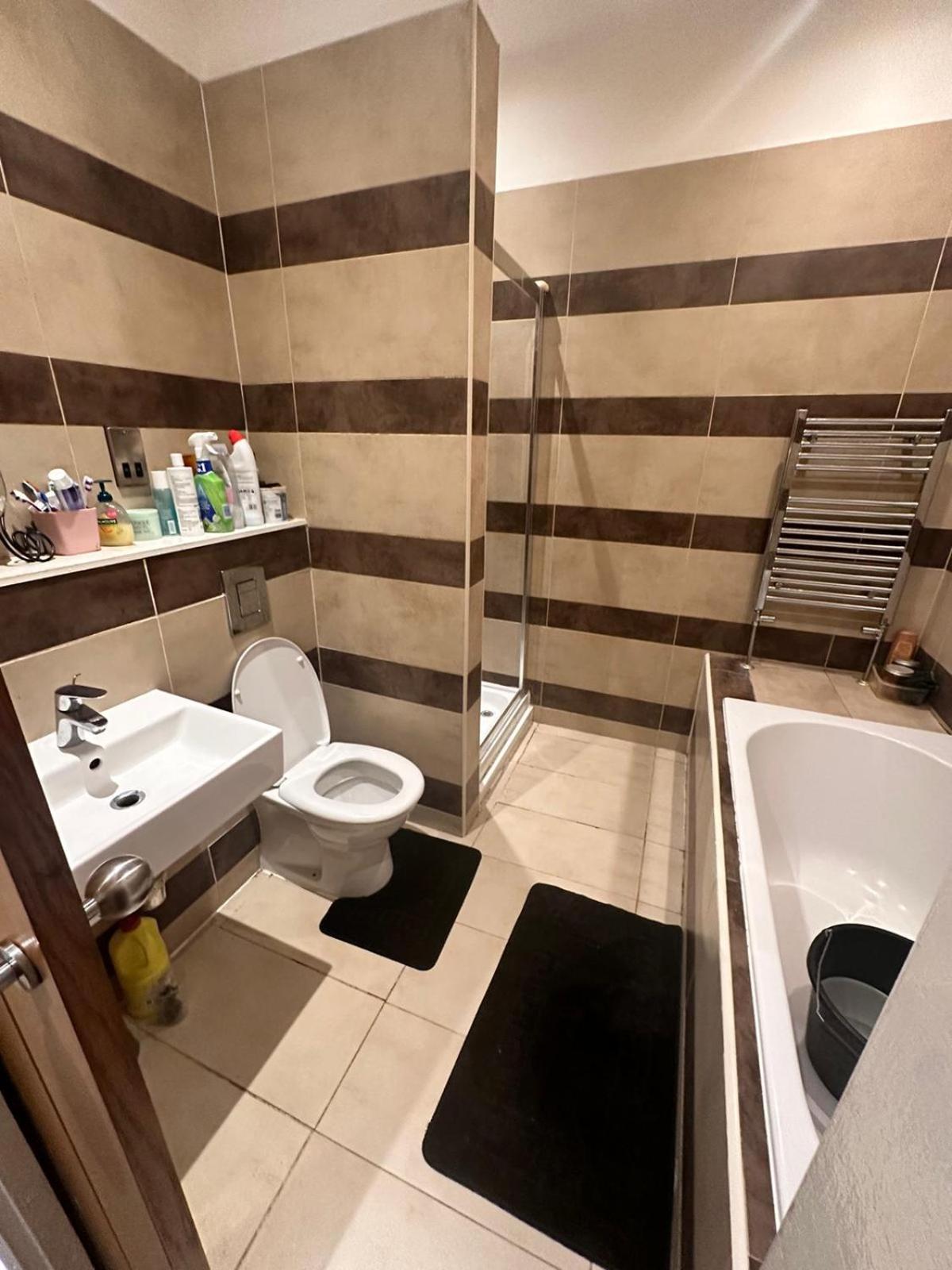 Kendras Home Manchester Exterior photo